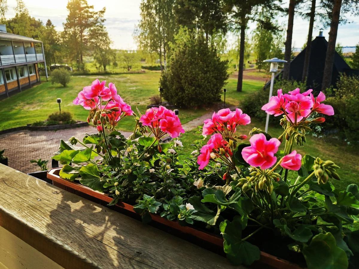 Finlandia Hotel Airport Oulu Кемпеле Екстериор снимка