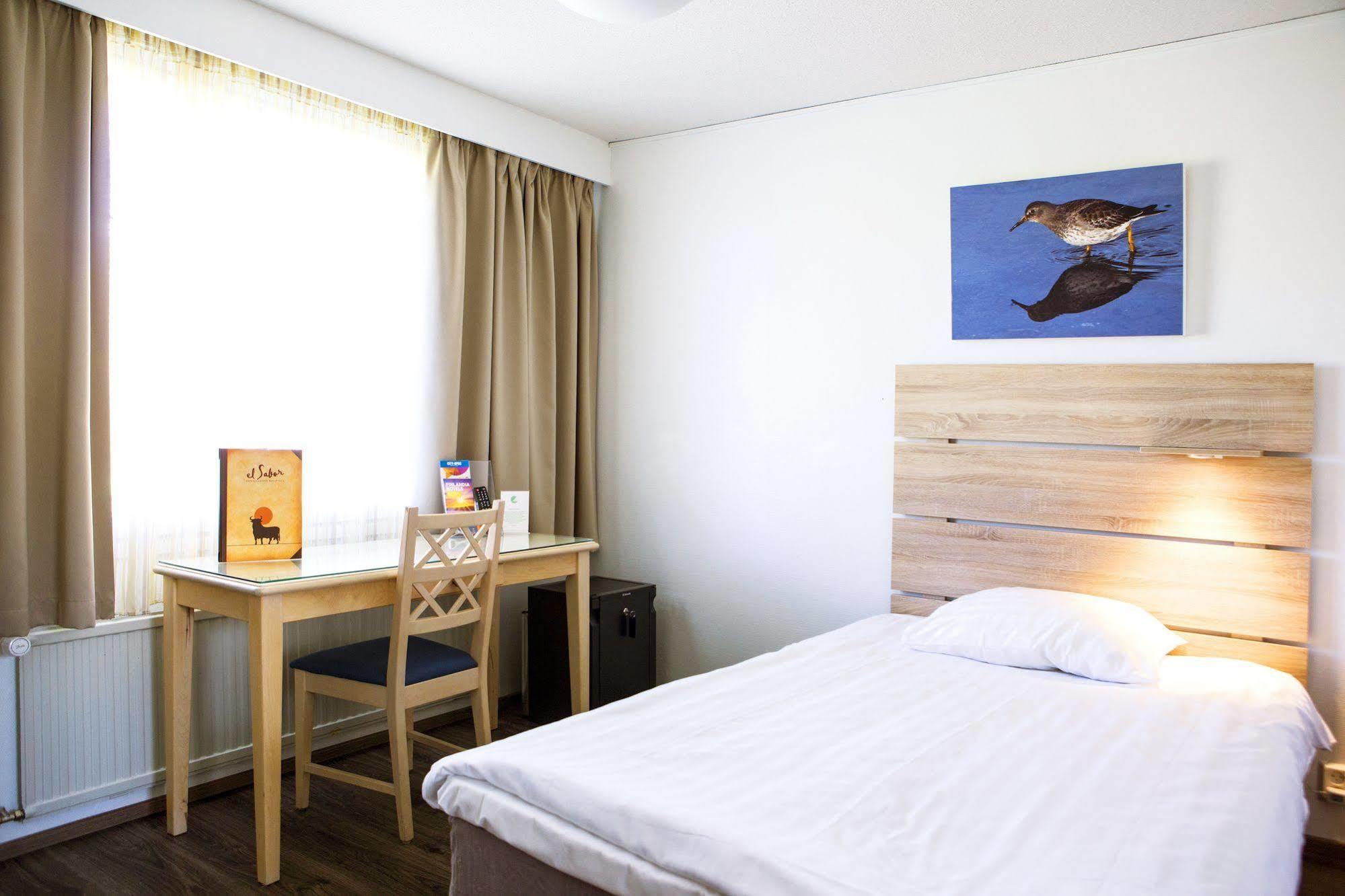 Finlandia Hotel Airport Oulu Кемпеле Екстериор снимка